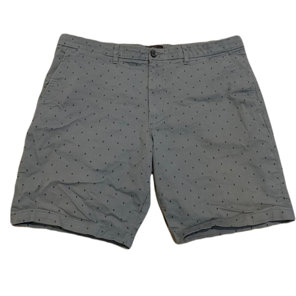 M&S Blue Diamond Print Chino Shorts - Men's Size 40 - Picture 1 of 7